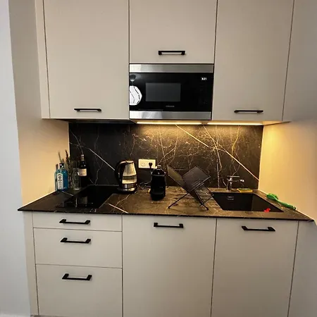 Apartment Henri, Centre, Calme Et Confort