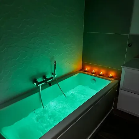 Henri, Centre, Calme Et Confort Apartment *