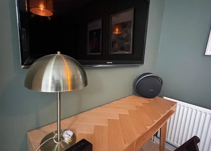 Henri, Centre, Calme Et Confort Reims