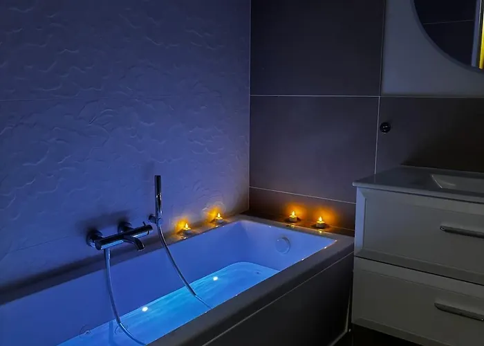 Henri, Centre, Calme Et Confort