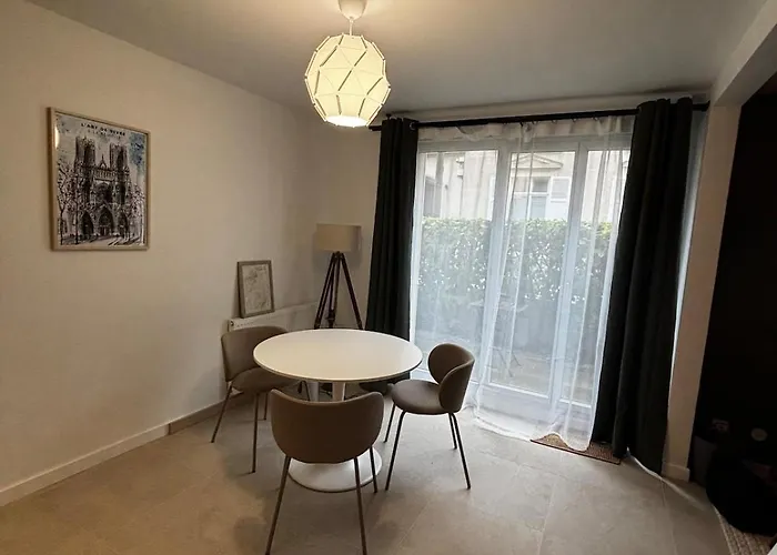 Appartamento Henri, Centre, Calme Et Confort